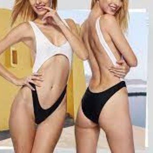 Viottiset Cut-Out Thong 1 Piece Monokini Swimsuit